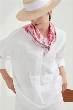 روسری ابریشمی گلدار